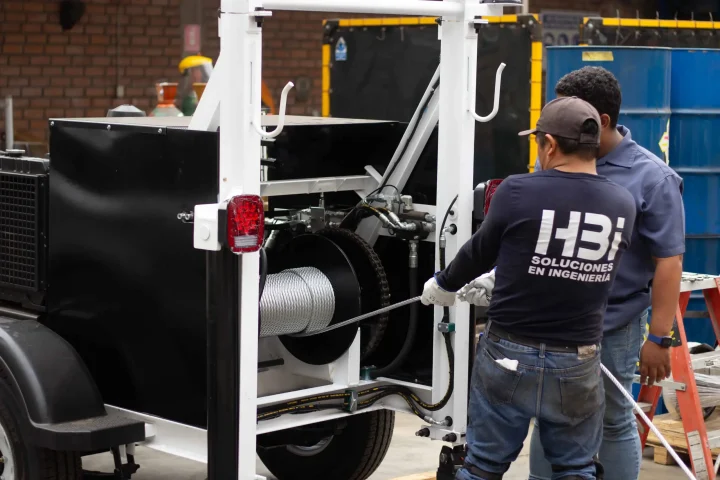 NOSOTROS IMAGEN SLIDE 5